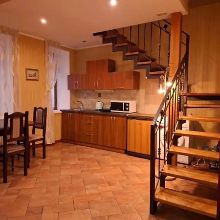 17 Apartment
