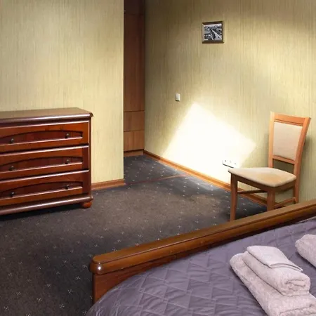 Apartment 17