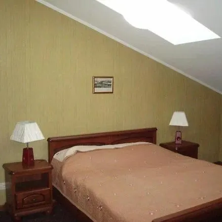Apartment 17 *